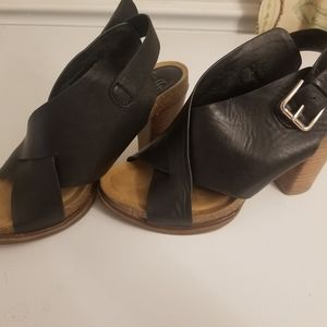 Sofft leather black sandals